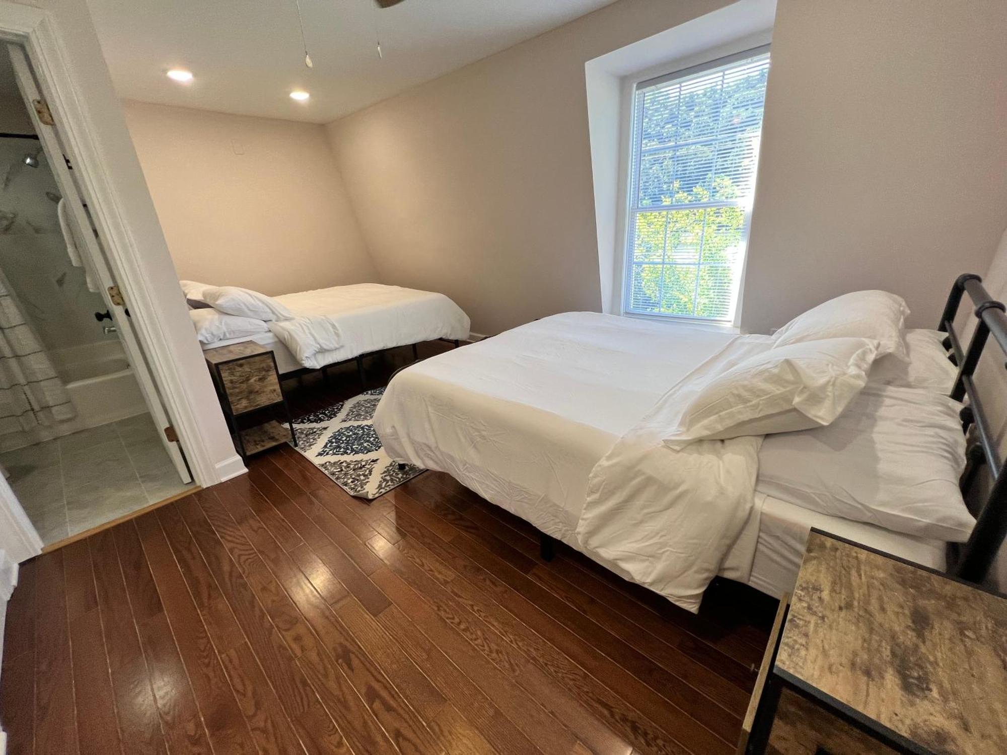 The Washington Inn Galax Rom bilde